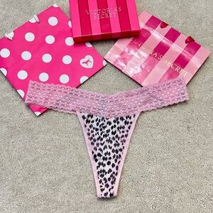 VTG Victoria's Secret Pink Leopard Print lace Trim Cotton LR thong panty LARGE L